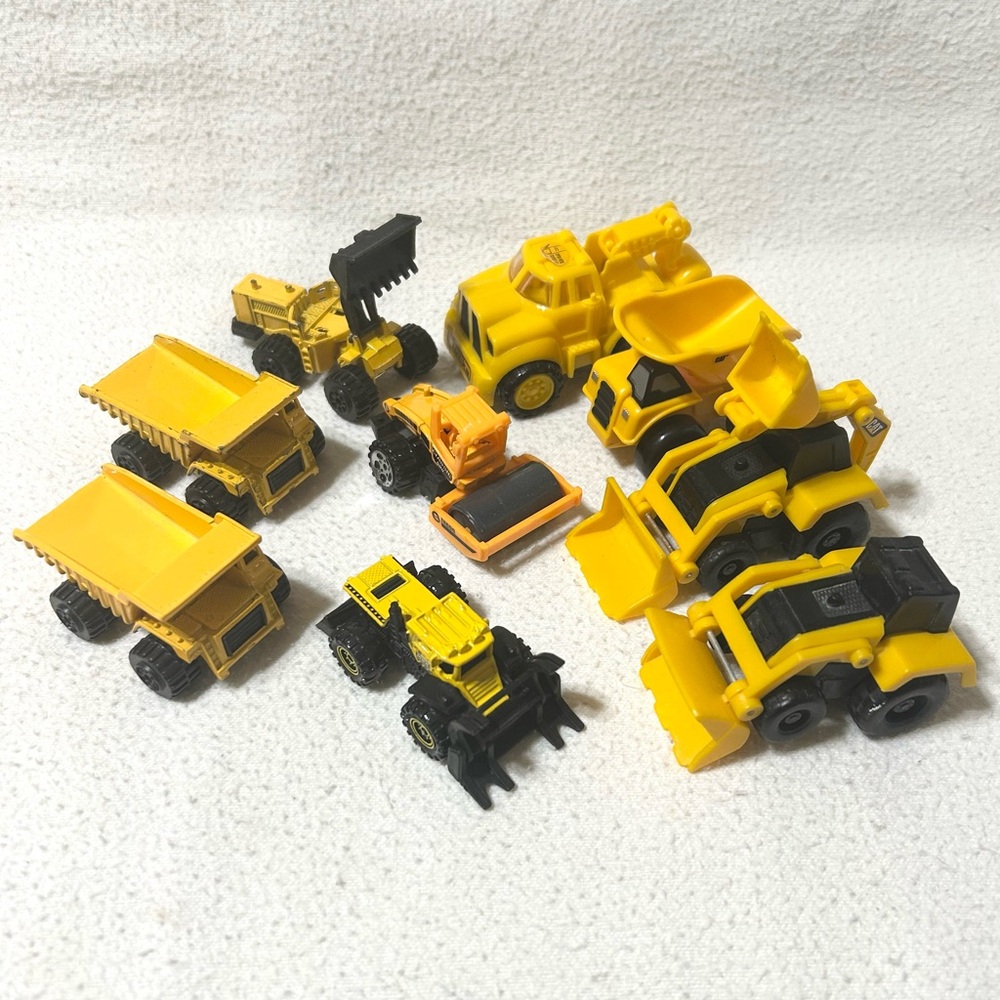 9 Little Construction Vehicles (3 Vintage 80s) Mix of Die-cast & Plastic
